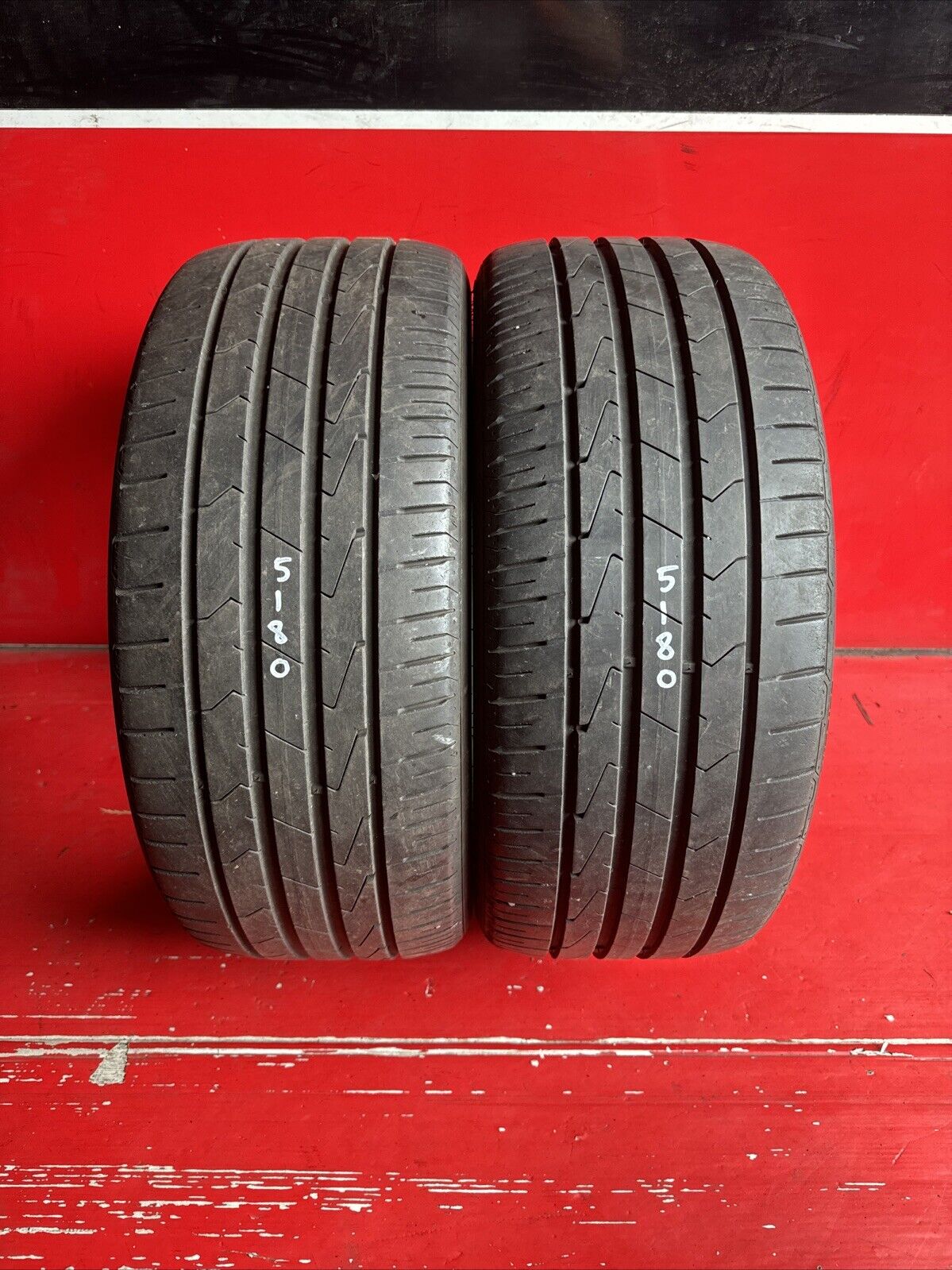 215 40 17 Hankook Ventus Prime 3 87v 5.5mm Tread